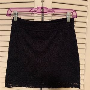 Floral lace mini skirt